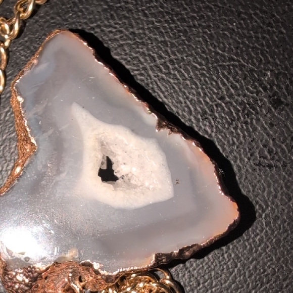 Blue Agate Druzy Slice Pendant Necklace - Picture 5 of 6